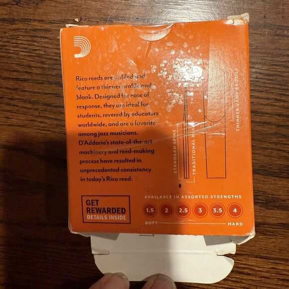 9 Pack Rico Bb Clarinet Reeds Strength 2.0 - Picture 2 of 4